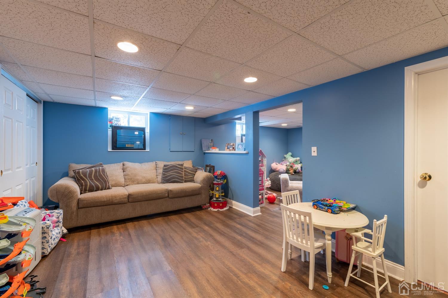 1216 Cherokee Road North Brunswick, NJ 08902 - Photo 26 of 37 Gallery Image 26