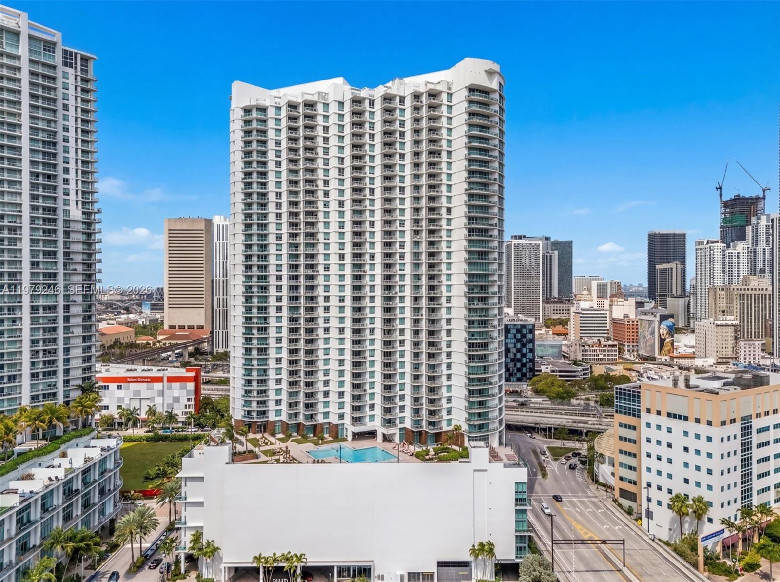 350 South Miami Avenue, Unit 2006 Miami, FL 33130 - Photo 5 of 33 a city view with tall buildings