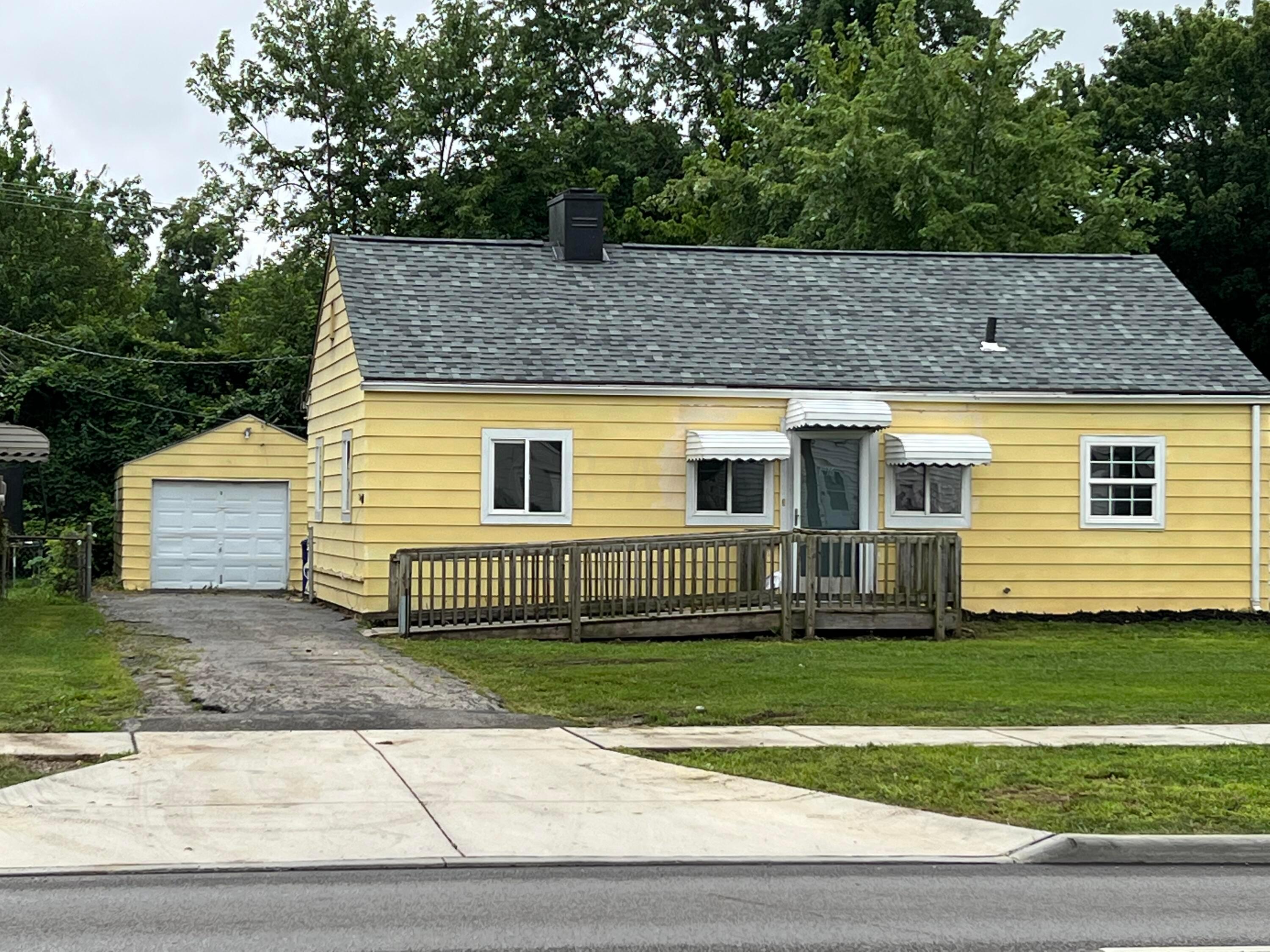 1016 South James Road Columbus, OH 43227 - Photo 1 of 10 R1 (1)