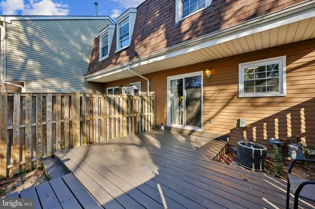 $348,000 | 13626 Deerwater Drive, Unit 1C, Germantown, MD 20874