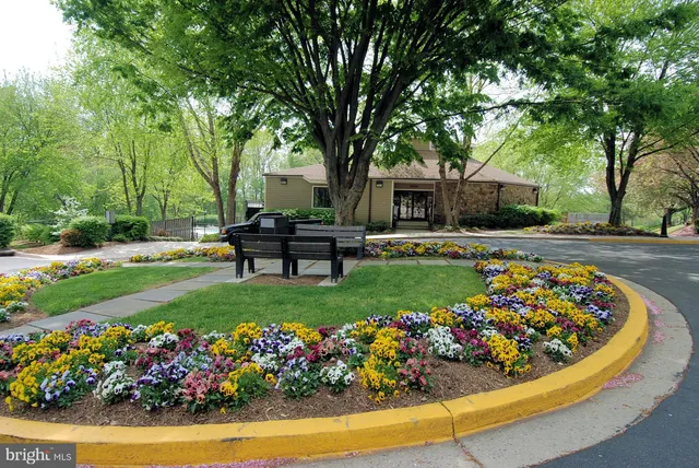 $348,000 | 13626 Deerwater Drive, Unit 1C, Germantown, MD 20874