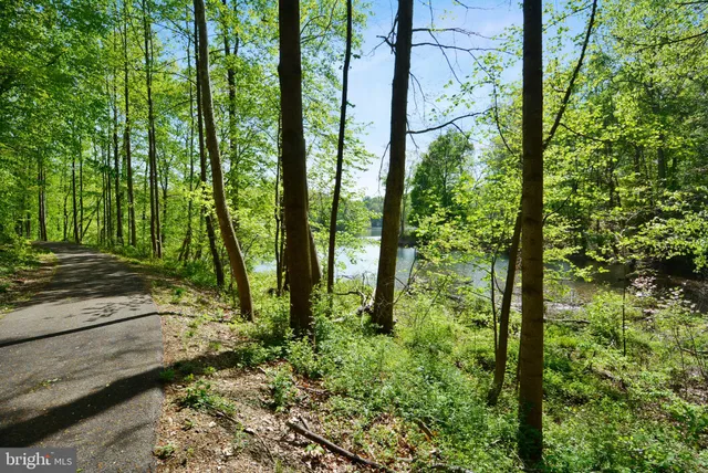 $348,000 | 13626 Deerwater Drive, Unit 1C, Germantown, MD 20874