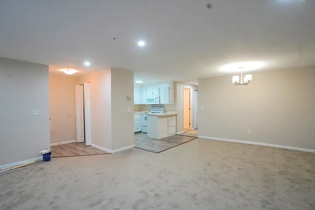 $2,450 | 57 Presidential Drive, Unit 3, Quincy, MA 02169