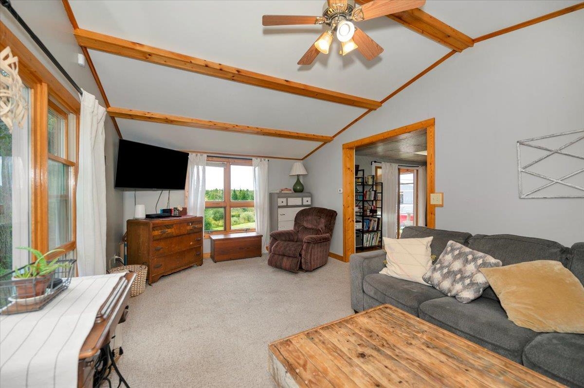 8451 County Road East Solon Springs, WI 54873 - Photo 8 of 20 Living Room