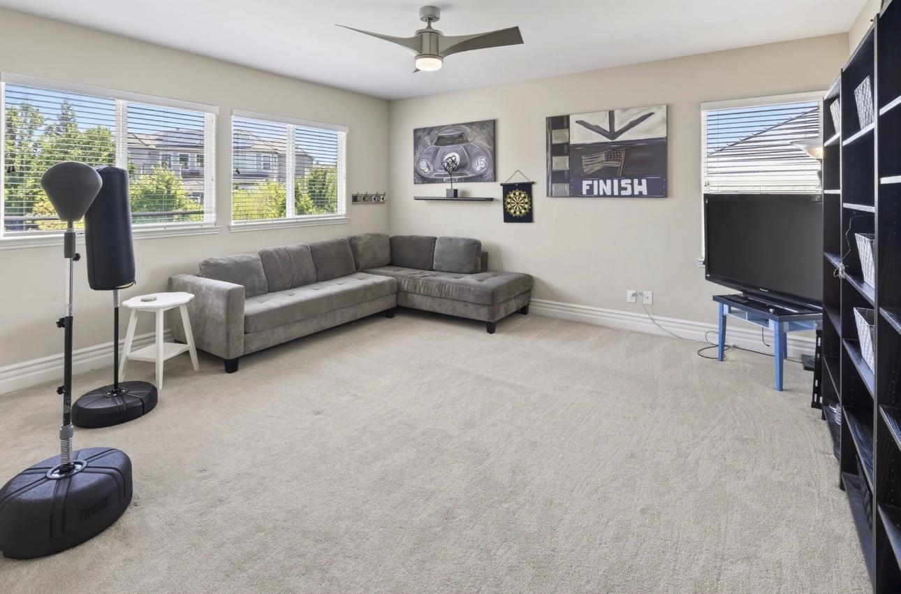 4661 Ravine Crossing Court Rocklin, CA 95677 - Photo 37 of 62