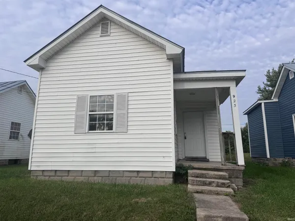 $750 | 923 South Macedonia Avenue, Muncie, IN 47302