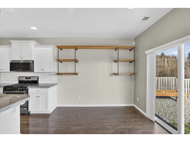 $607,500 | 51380 Southwest Randstad Street, Scappoose, OR 97056