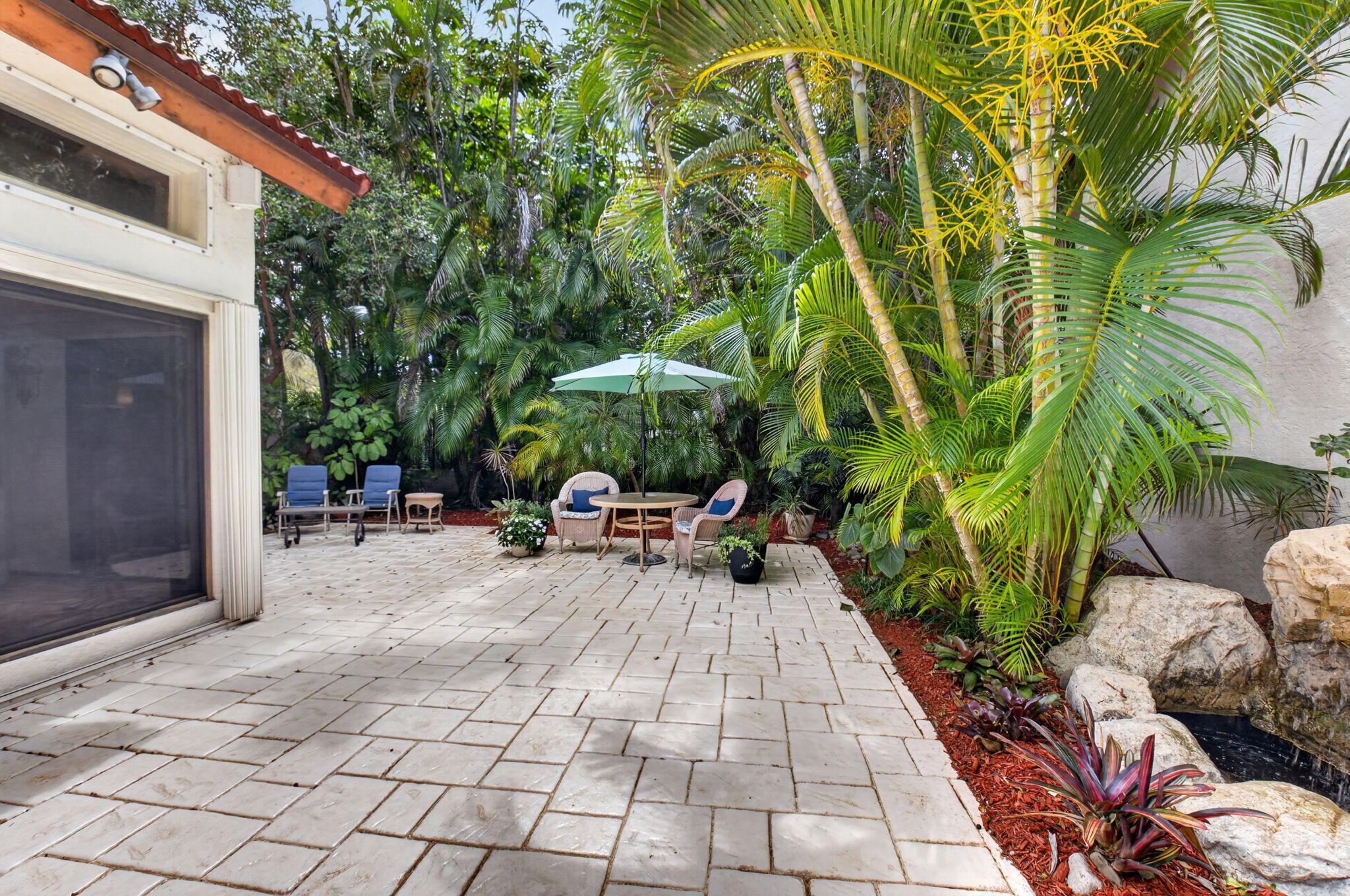 21700 Club Villa Terrace Boca Raton, FL 33433 - Photo 5 of 51 LUSHLY LANDSCAPED PATIO