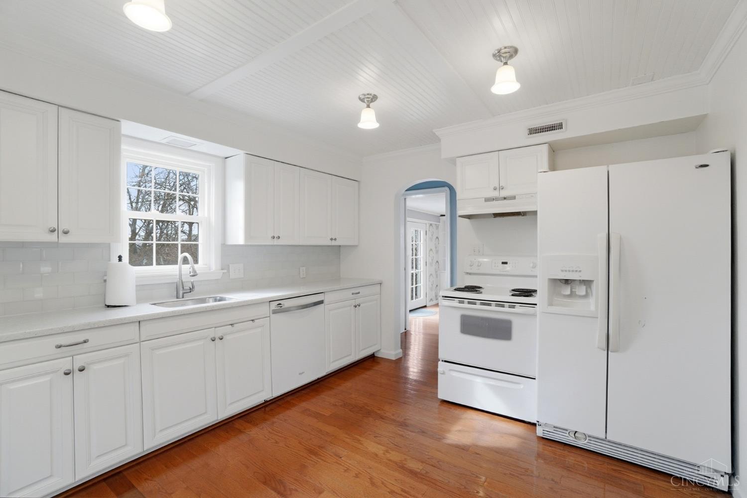 5635 Euclid Road Cincinnati, OH 45236 - Photo 10 of 35 Gallery Image 10