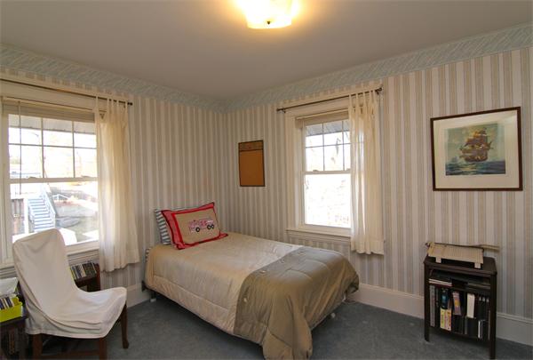 45 Lindenwood Road Stoneham, MA 02180 - Photo 11 of 28 Gallery Image 11