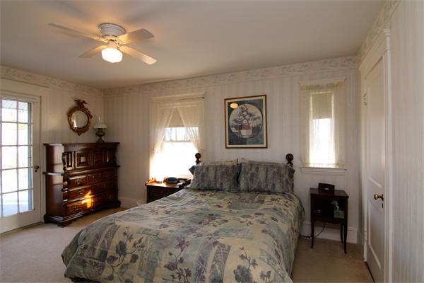45 Lindenwood Road Stoneham, MA 02180 - Photo 15 of 28 Gallery Image 15