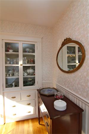 45 Lindenwood Road Stoneham, MA 02180 - Photo 9 of 28 Gallery Image 9
