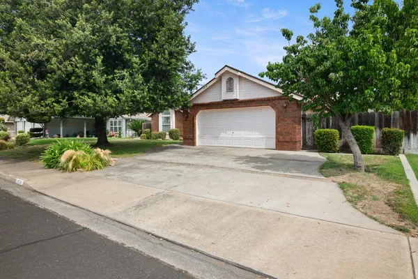 $490,000 | 1858 Pontiac Street, Oakdale, CA 95361