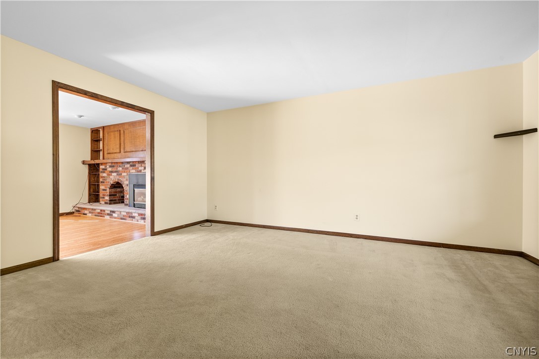 2002 Tamarack Street Rome, NY 13440 - Photo 11 of 42 Livingroom