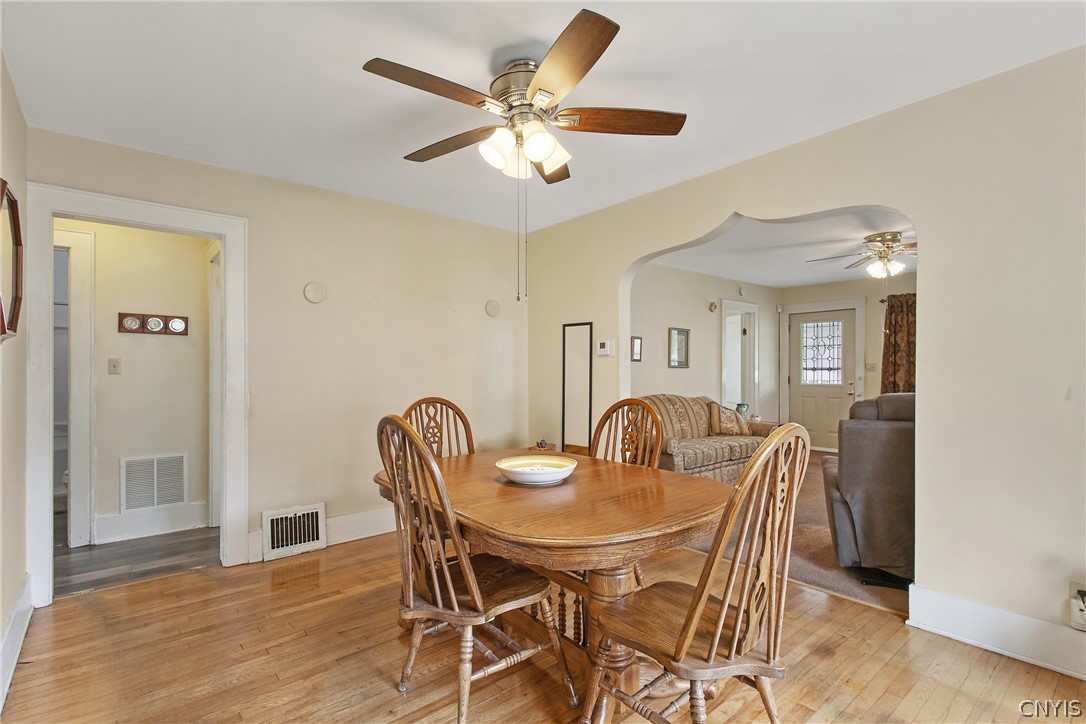 221 MacKay Avenue Camillus, NY 13219 - Photo 17 of 35 Dining Room