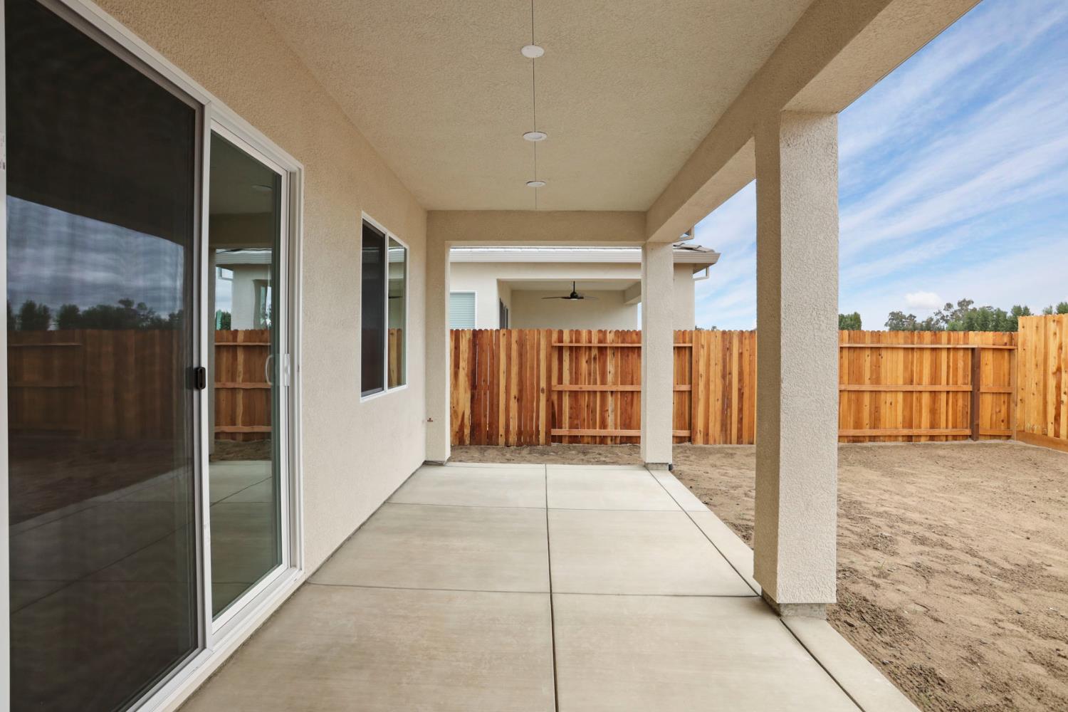 2288 Paramount Lane Manteca, CA 95337 - Photo 15 of 25 Covered Patio