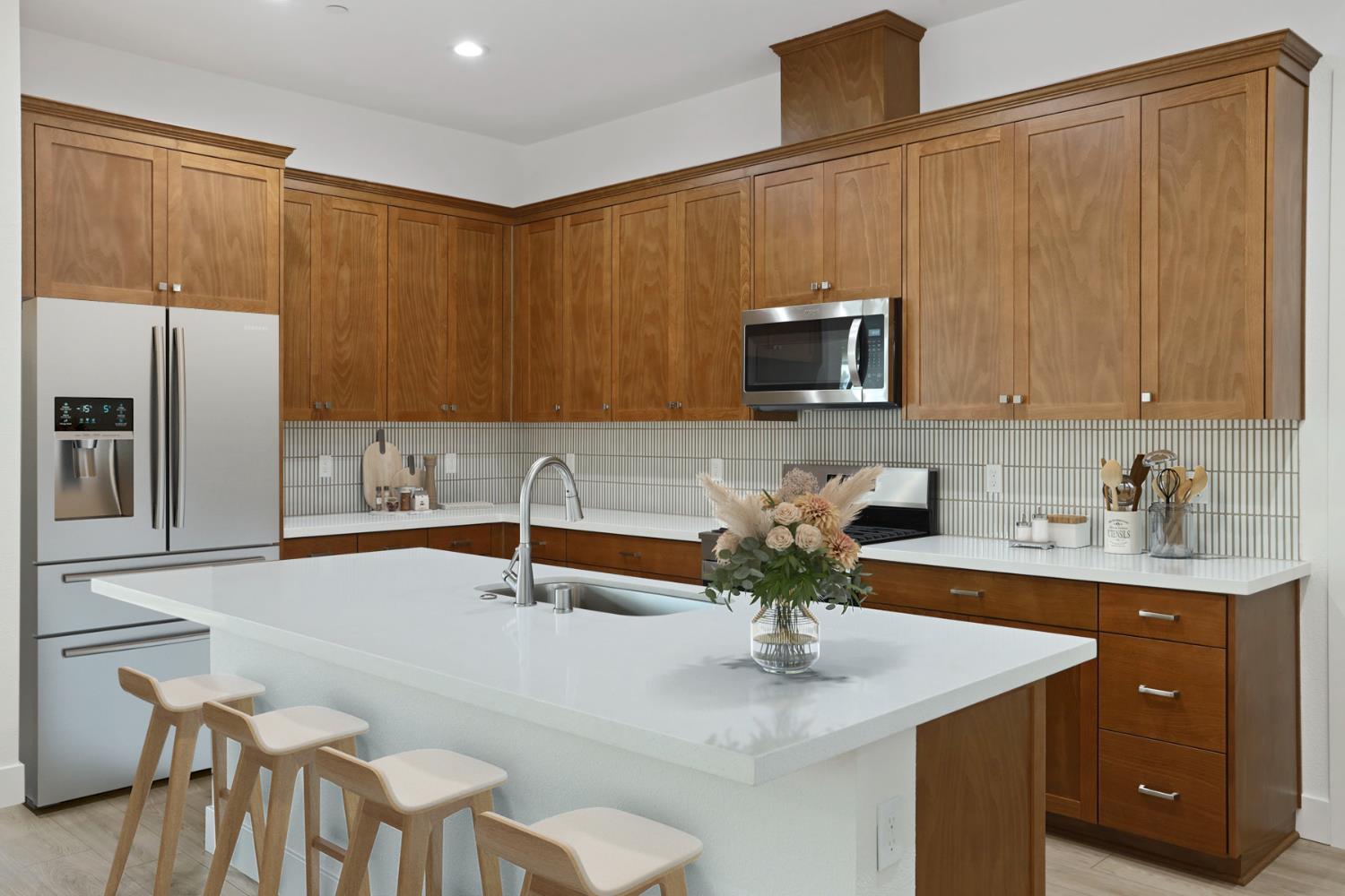 2288 Paramount Lane Manteca, CA 95337 - Photo 2 of 25 Kitchen (virtually staged)