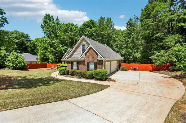 $395,000 | 105 Stratford Circle, Stockbridge, GA 30281