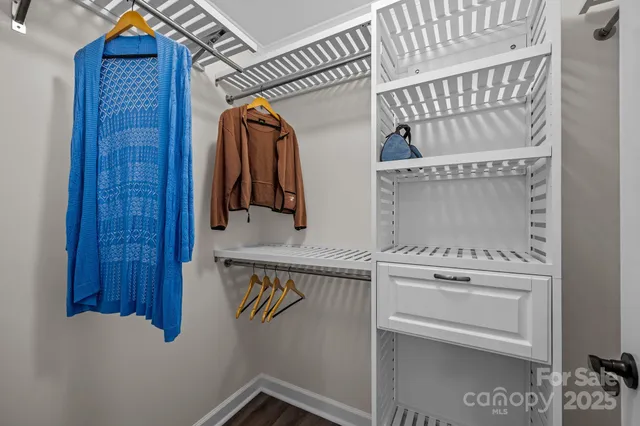 a view of walk in closet