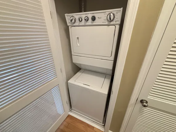 $1,695 | 2310 Elliott Avenue, Unit 416, Nashville, TN 37204