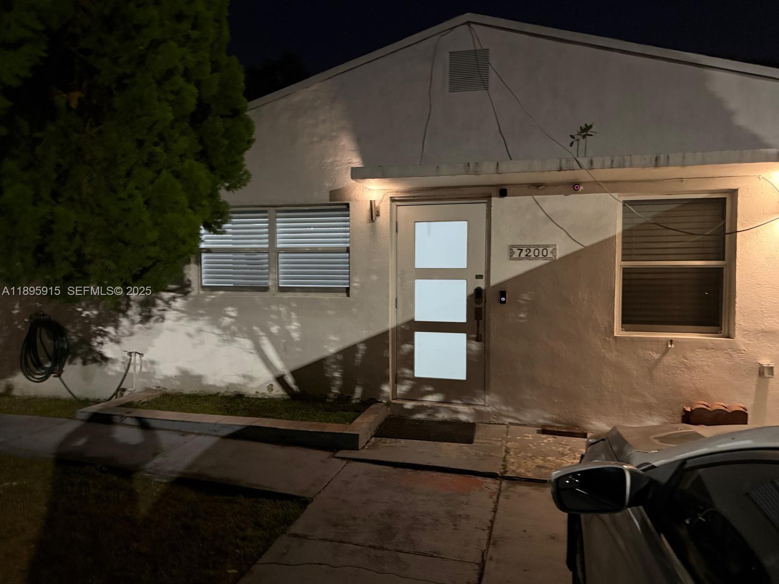 7200 Southwest 4th Street, Unit 1 Miami, FL 33144 - Photo 18 of 20