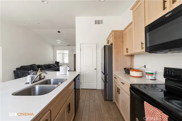 $419,000 | 7310 Millers Point Lane, Bakersfield, CA 93307