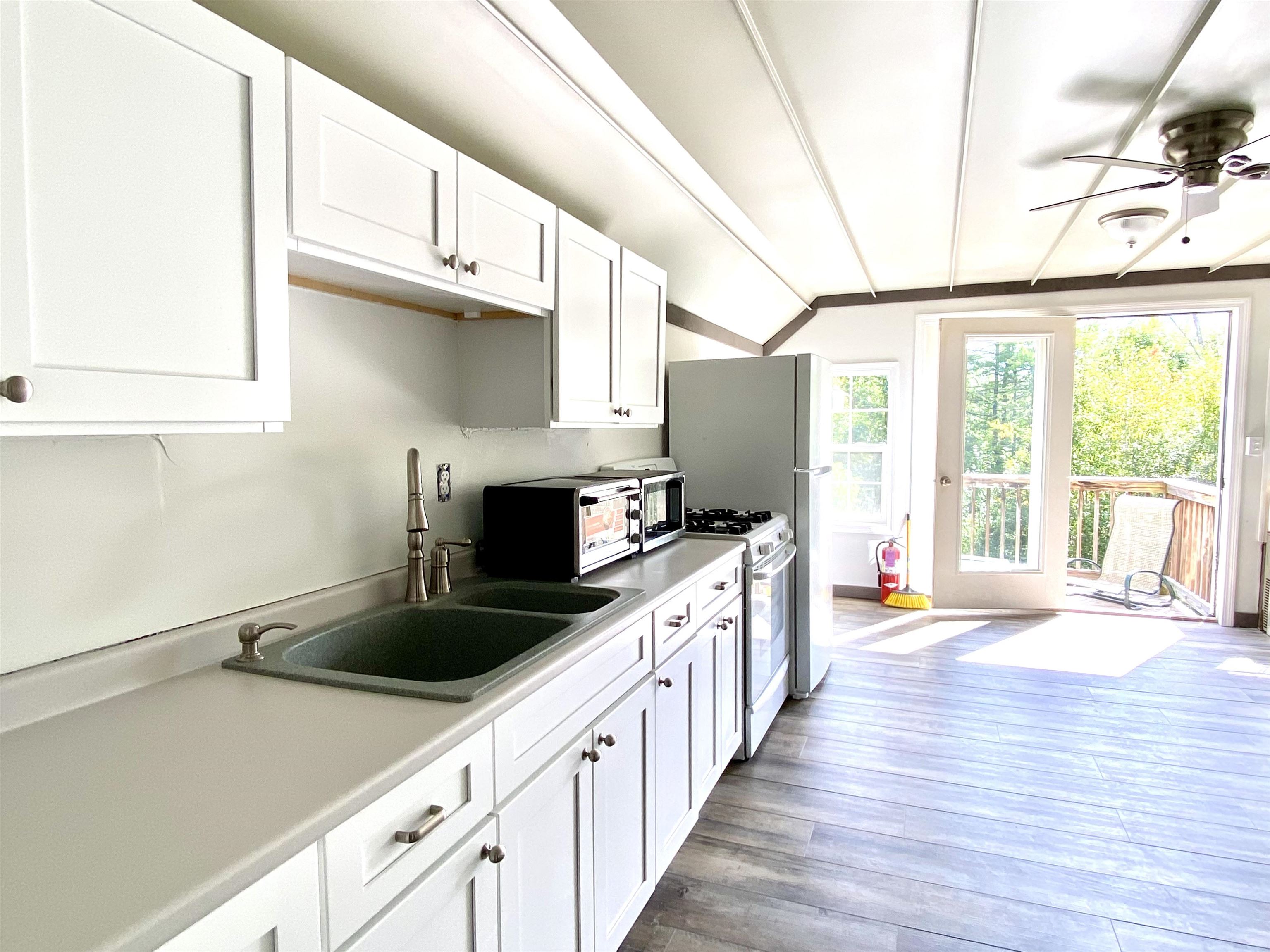 4 Sand Hill Road Croydon, NH 03773 - Photo 4 of 9