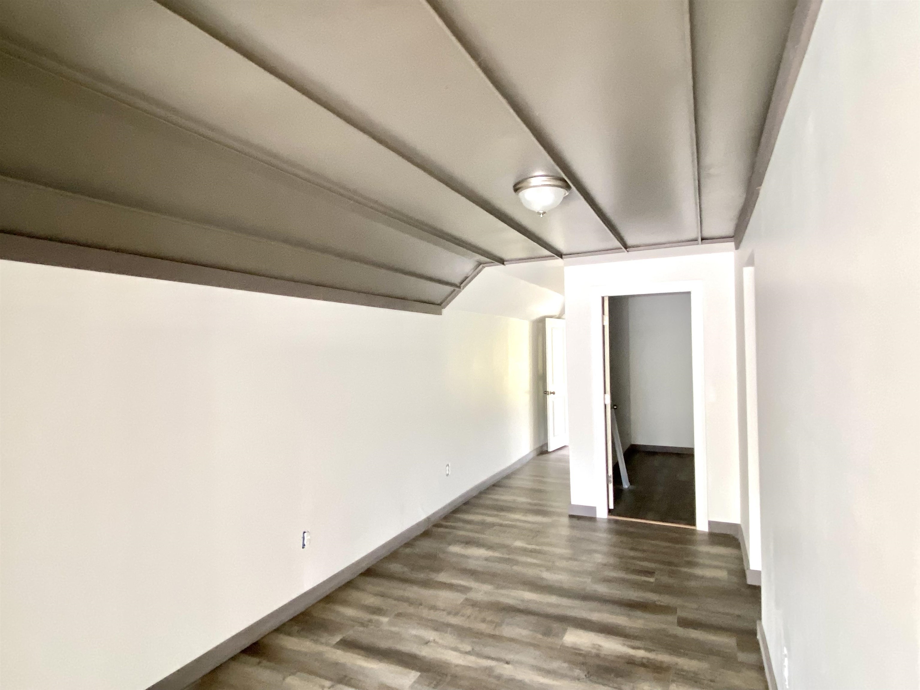 4 Sand Hill Road Croydon, NH 03773 - Photo 5 of 9