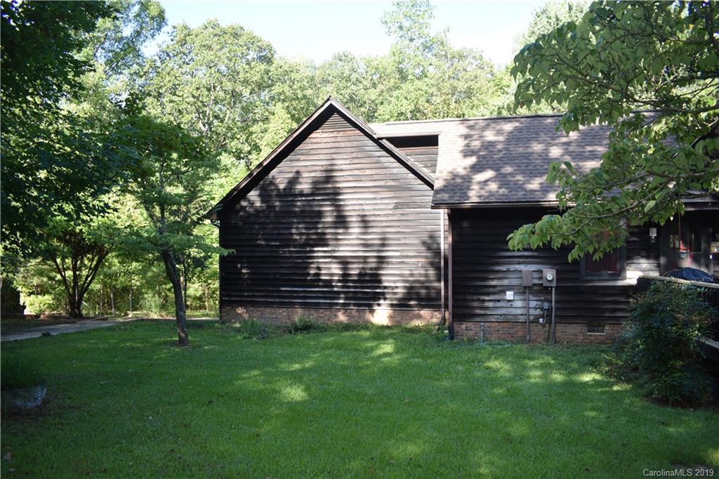2195 Golf Course Road Lancaster, SC 29720 - Photo 3 of 28 Gallery Image 3