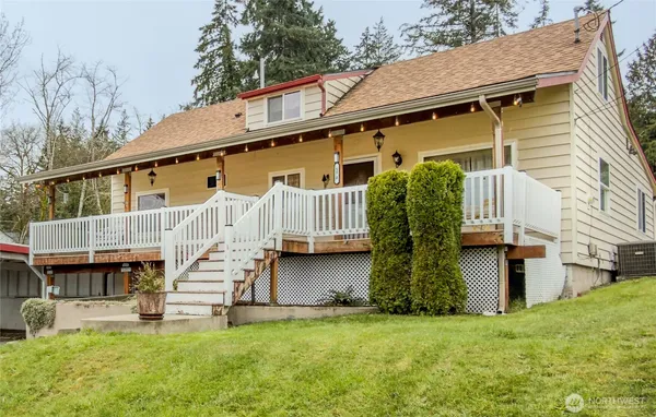 $475,000 | 170 East Lakeland Drive, Allyn, WA 98524