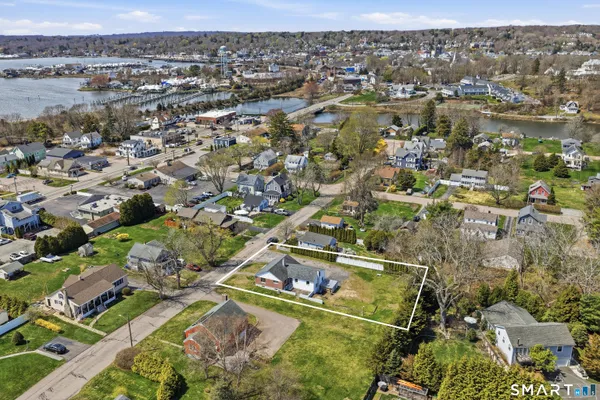 $450,000 | 14 Coburn Avenue, Stonington, CT 06355