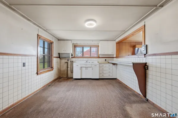 $450,000 | 14 Coburn Avenue, Stonington, CT 06355