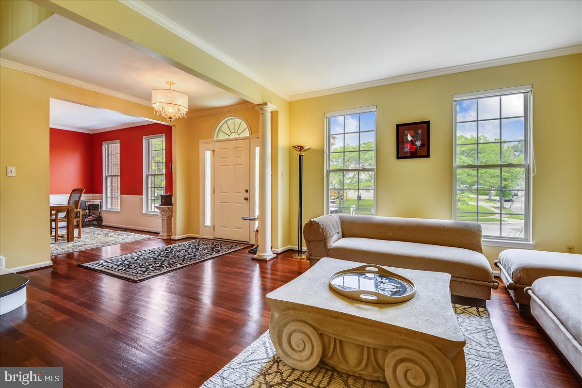 788 Sunny Chapel Road Odenton, MD 21113 - Photo 11 of 64 Living Room
