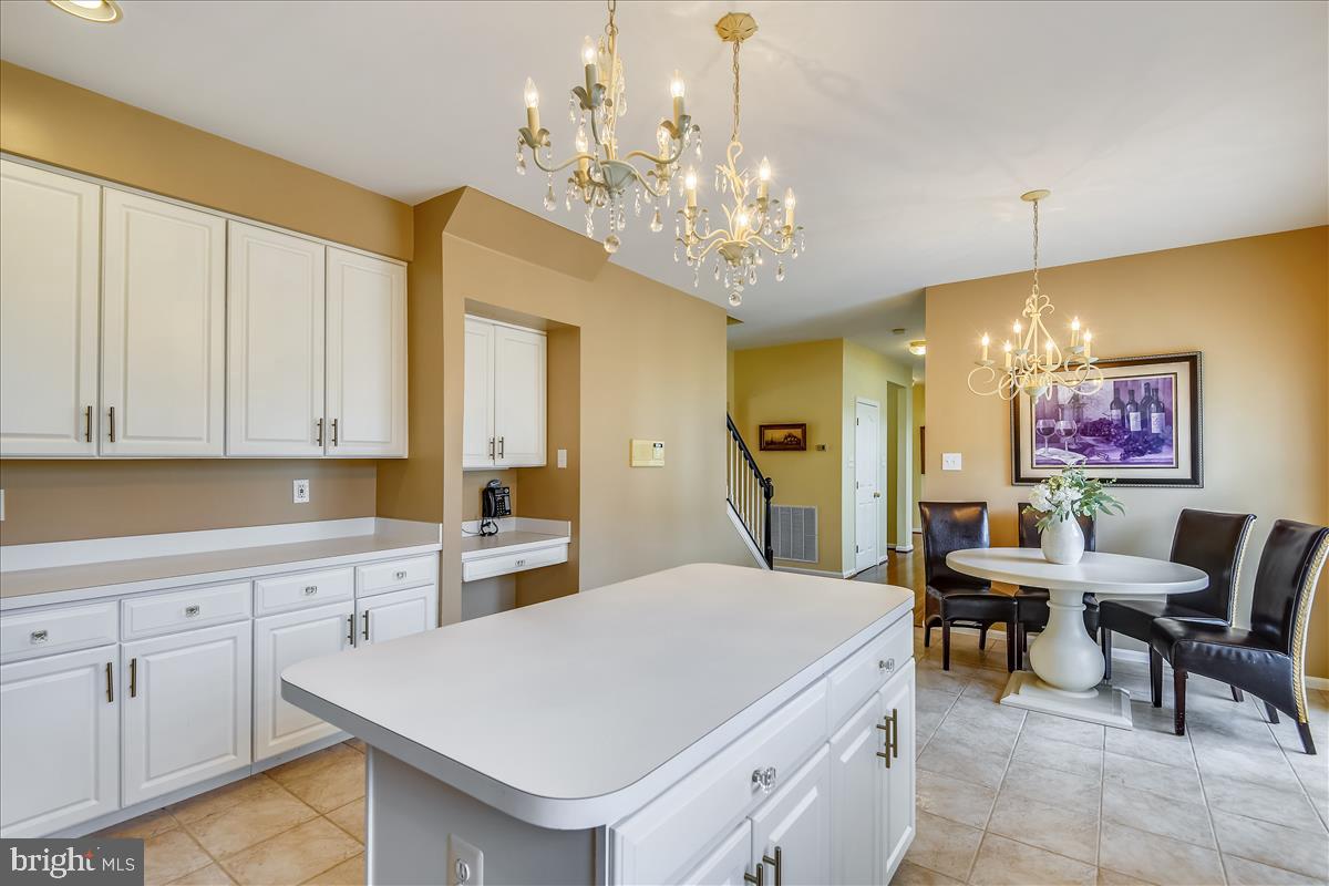 788 Sunny Chapel Road Odenton, MD 21113 - Photo 25 of 64 Fully Appointed Kitchen
