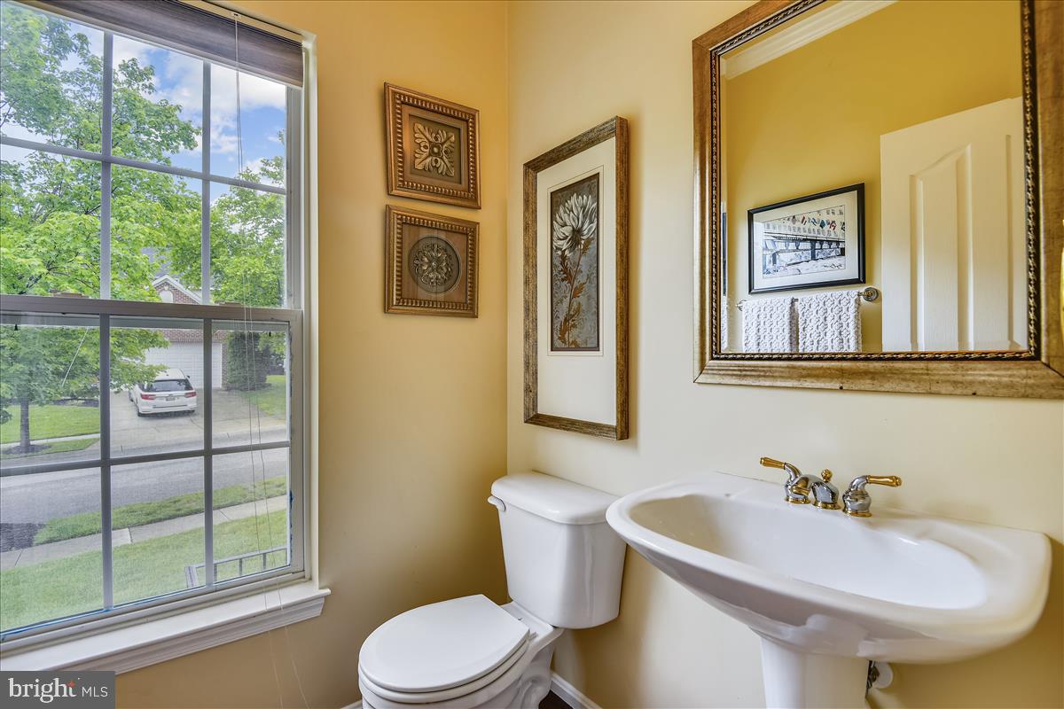 788 Sunny Chapel Road Odenton, MD 21113 - Photo 30 of 64 Powder Room