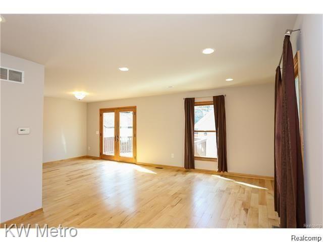 811 Princeton Road Berkley, MI 48072 - Photo 14 of 36