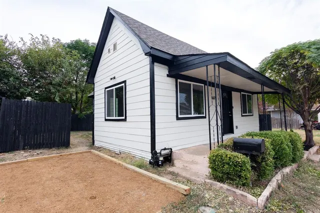 $2,400 | 6675 Half Elm Street, Frisco, TX 75034