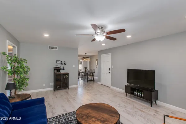 $399,900 | 4201 East Camelback Road, Unit 41, Phoenix, AZ 85018