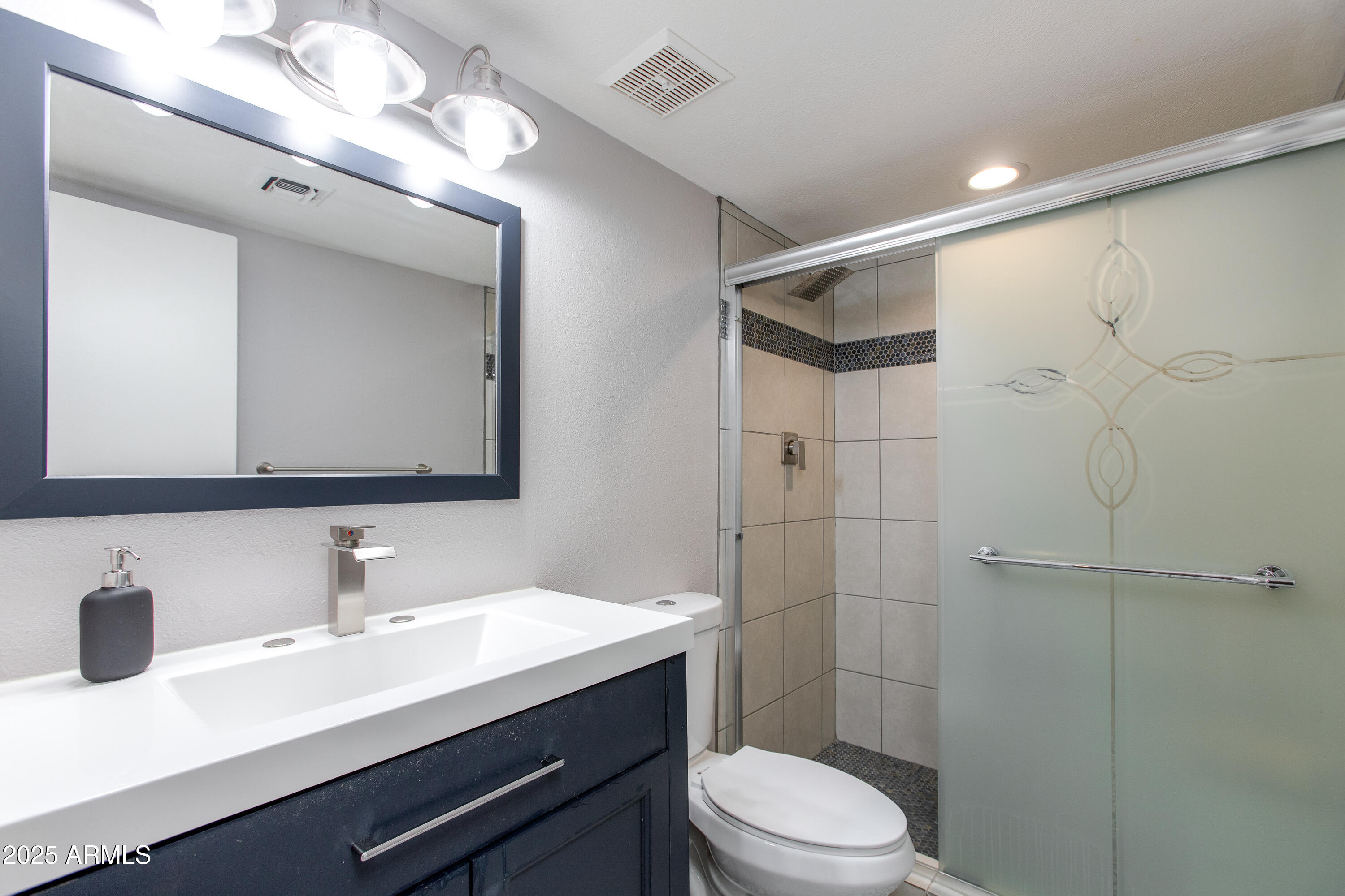 4201 East Camelback Road, Unit 41 Phoenix, AZ 85018 - Photo 10 of 21 21-Camelback