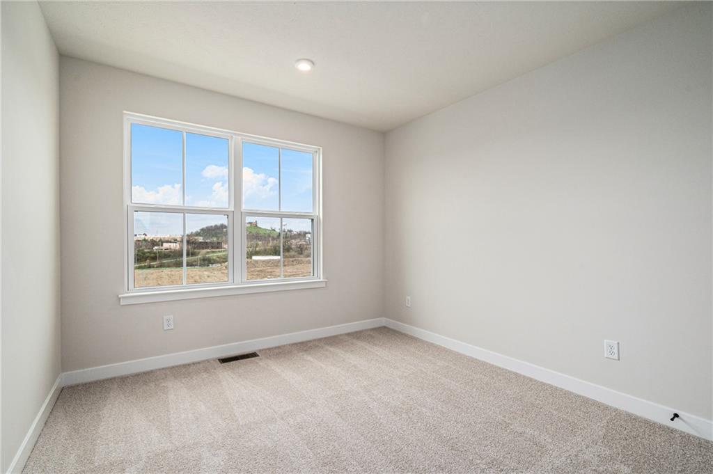 104 Scenic Ridge Drive Venetia, PA 15367 - Photo 26 of 32 Bedroom 1