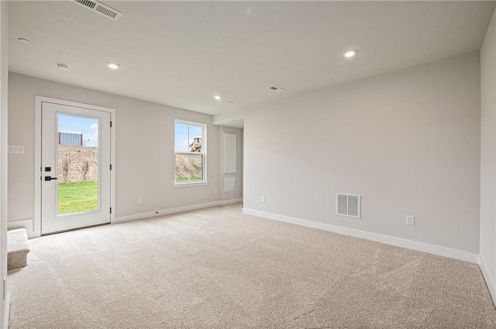 104 Scenic Ridge Drive Venetia, PA 15367 - Photo 6 of 32 Recreation room