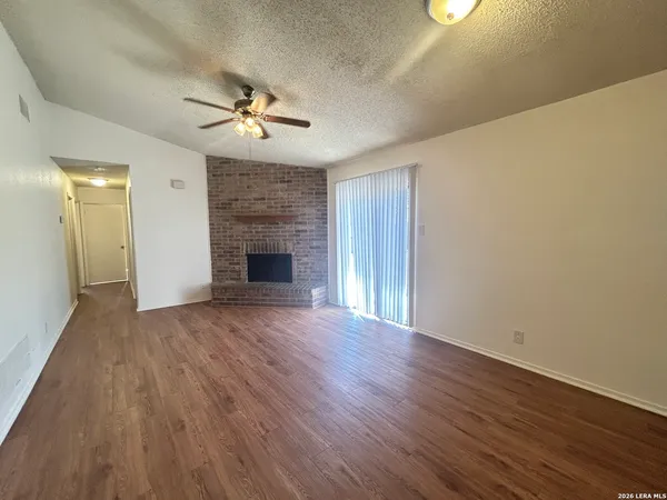 $1,250 | 6306 Worchester Knoll, San Antonio, TX 78233