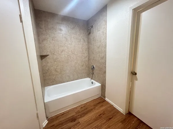 $1,250 | 6306 Worchester Knoll, San Antonio, TX 78233