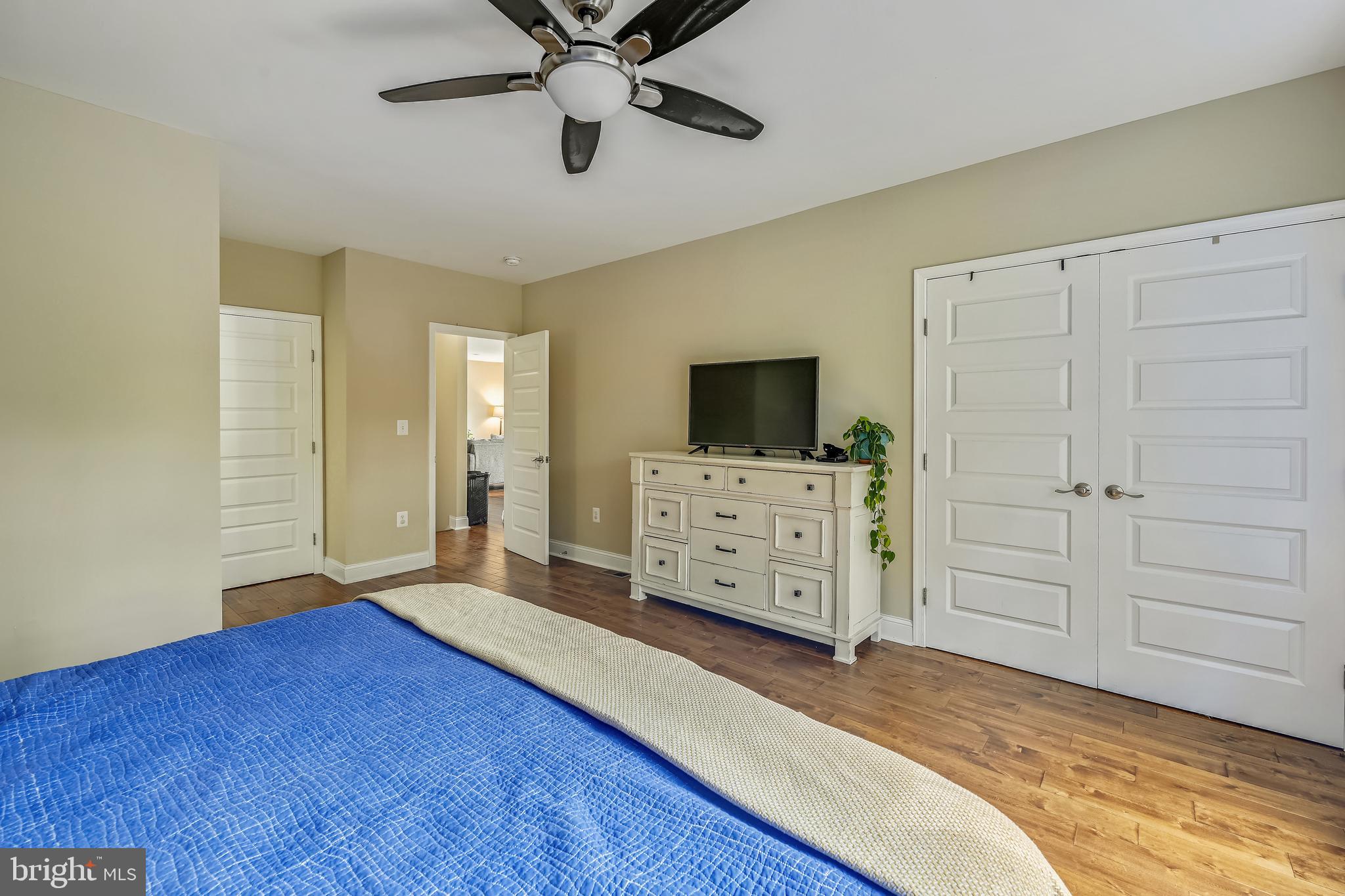6506 Maplewood Road Baltimore, MD 21212 - Photo 16 of 36 Master bedroom