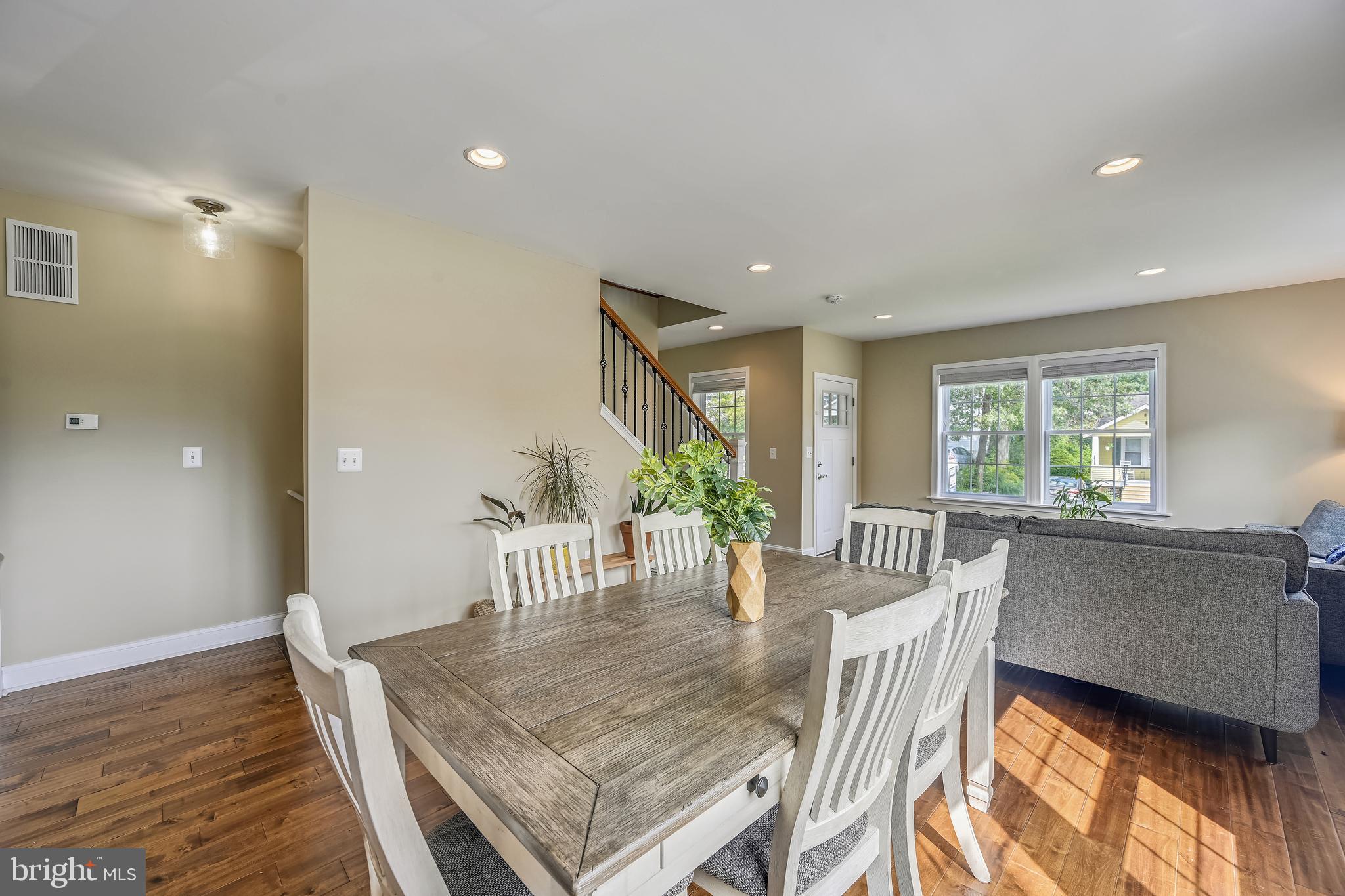 6506 Maplewood Road Baltimore, MD 21212 - Photo 6 of 36 Dining Room open to Living Room
