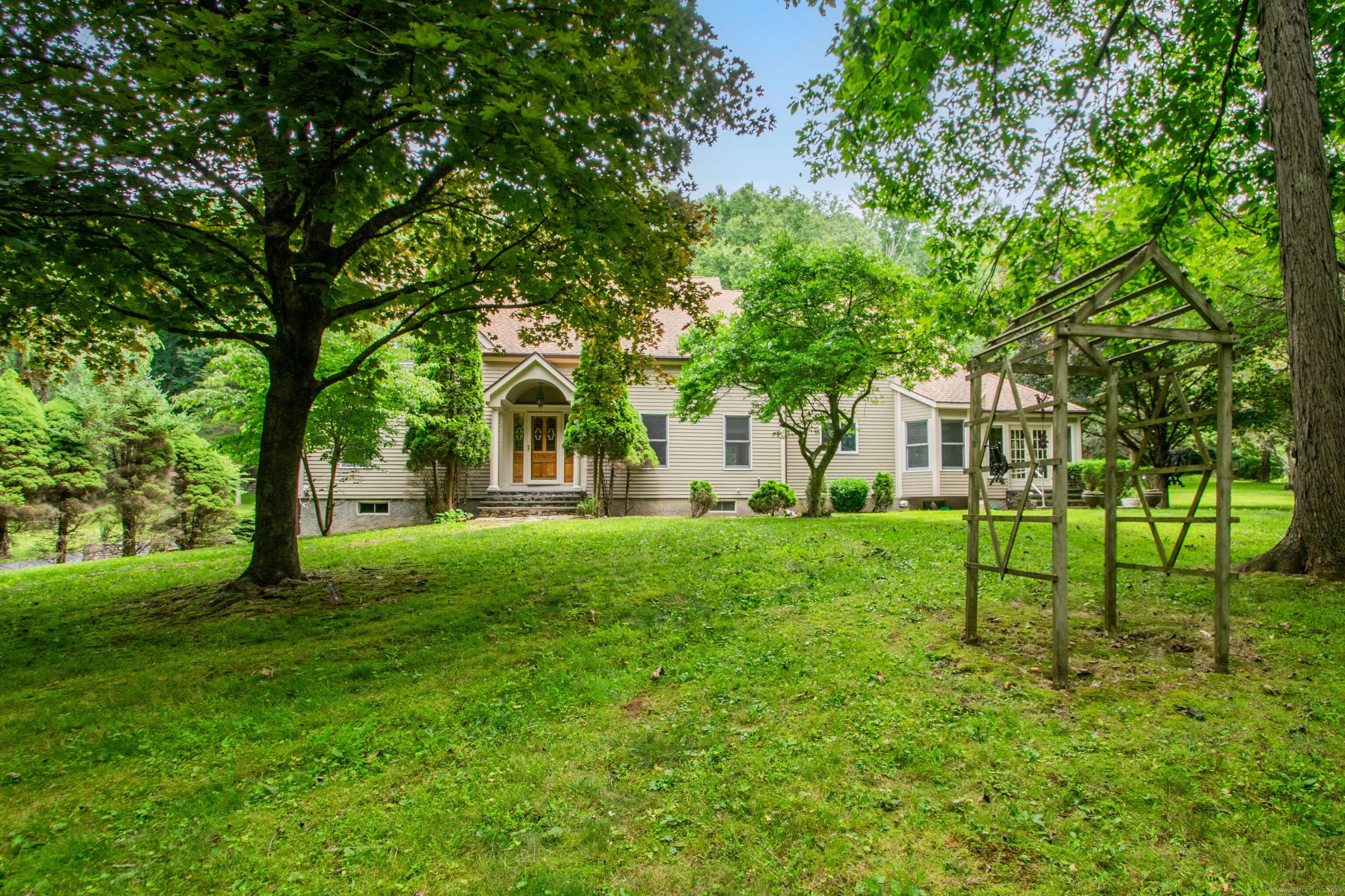208 East Flag Swamp Road Roxbury, CT 06783 - Photo 1 of 1