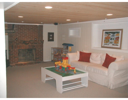 33 Brooksweld Road Canton, MA 02021 - Photo 11 of 11