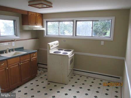 5207 Shelbourne Road Baltimore, MD 21227 - Photo 13 of 18 Interior (General)