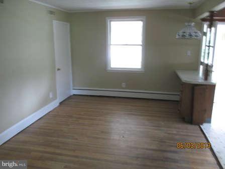 5207 Shelbourne Road Baltimore, MD 21227 - Photo 7 of 18 Interior (General)