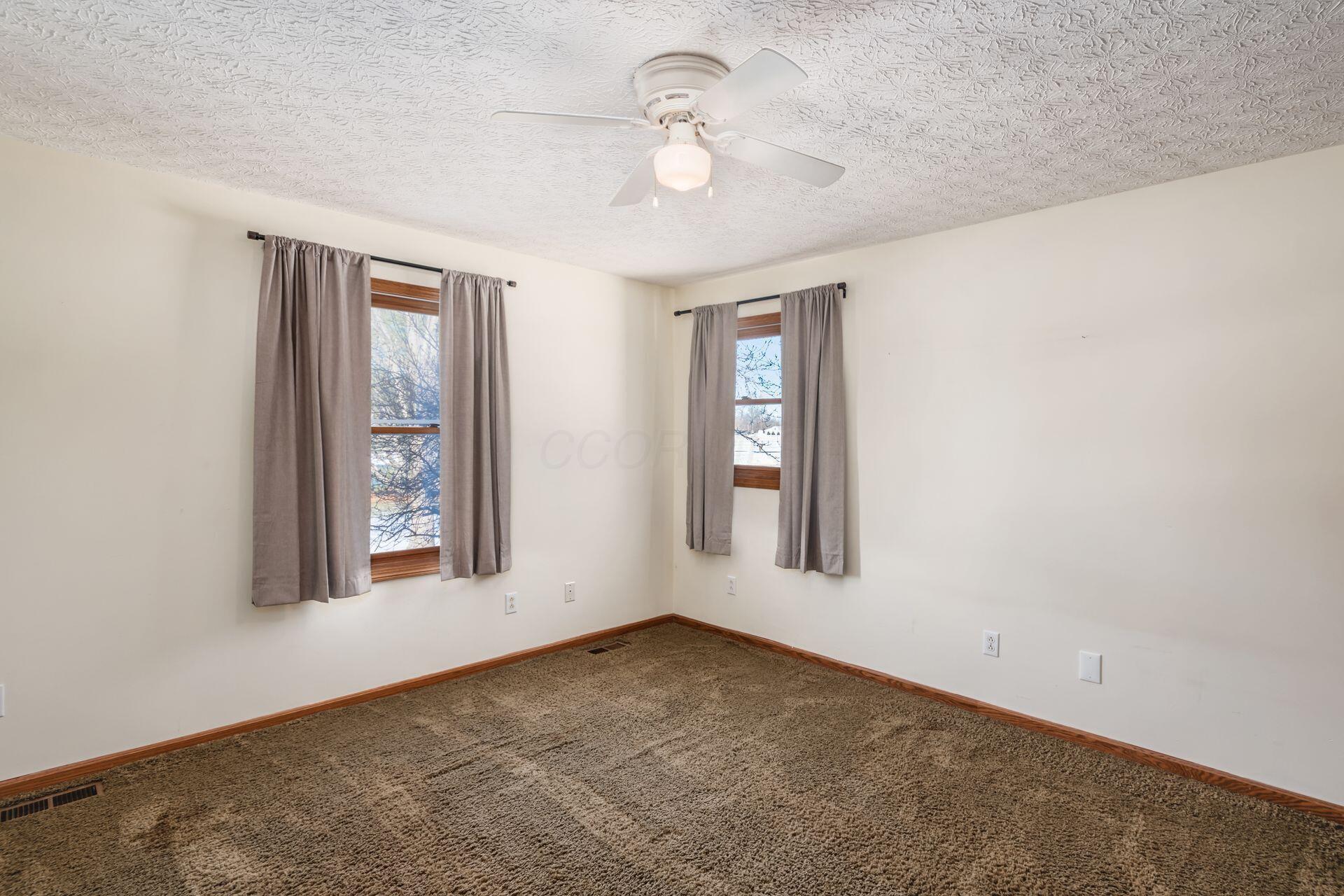 10862 Center Village Road Galena, OH 43021 - Photo 23 of 40 natural light